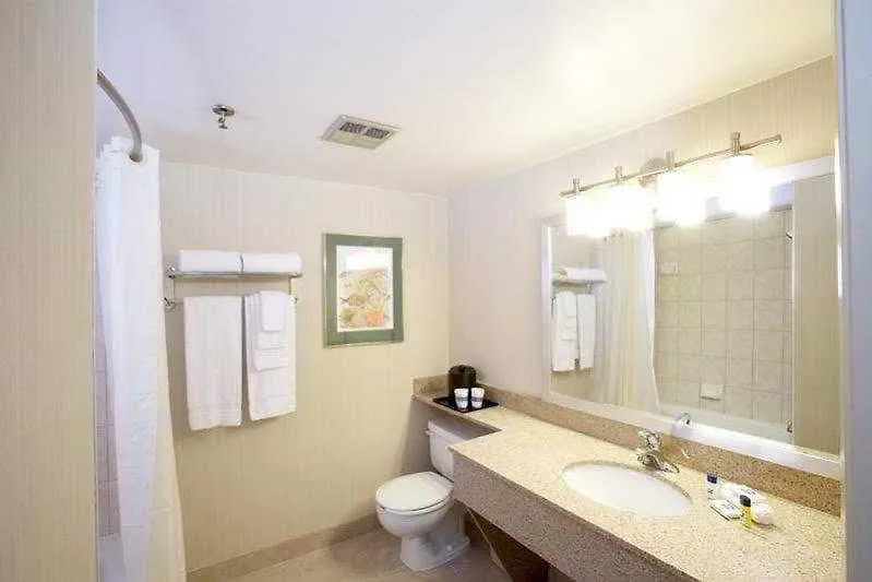 Hotel Doubletree By Hilton Toronto Airport, On