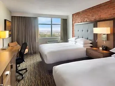 Hotel Doubletree By Hilton Toronto Airport, On