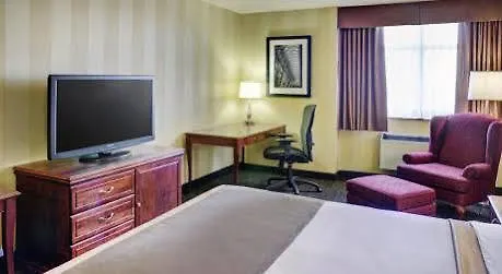 Hotel Doubletree By Hilton Toronto Airport, On