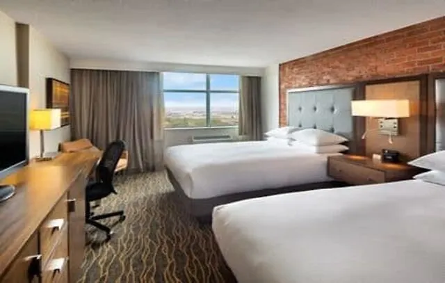 Hotel Doubletree By Hilton Toronto Airport, On 4*,  Canada